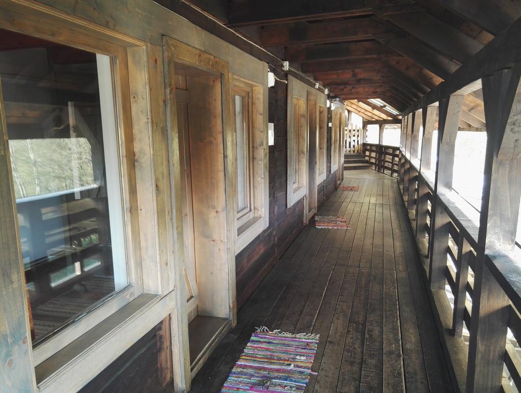 Cabana La Noi Hotel Rîşnov Ngoại thất bức ảnh